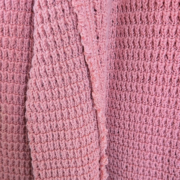Free People Women's  Coral-Salmon Pink Cold Shoulder Knit Sweater Size M - Picture 10 of 16